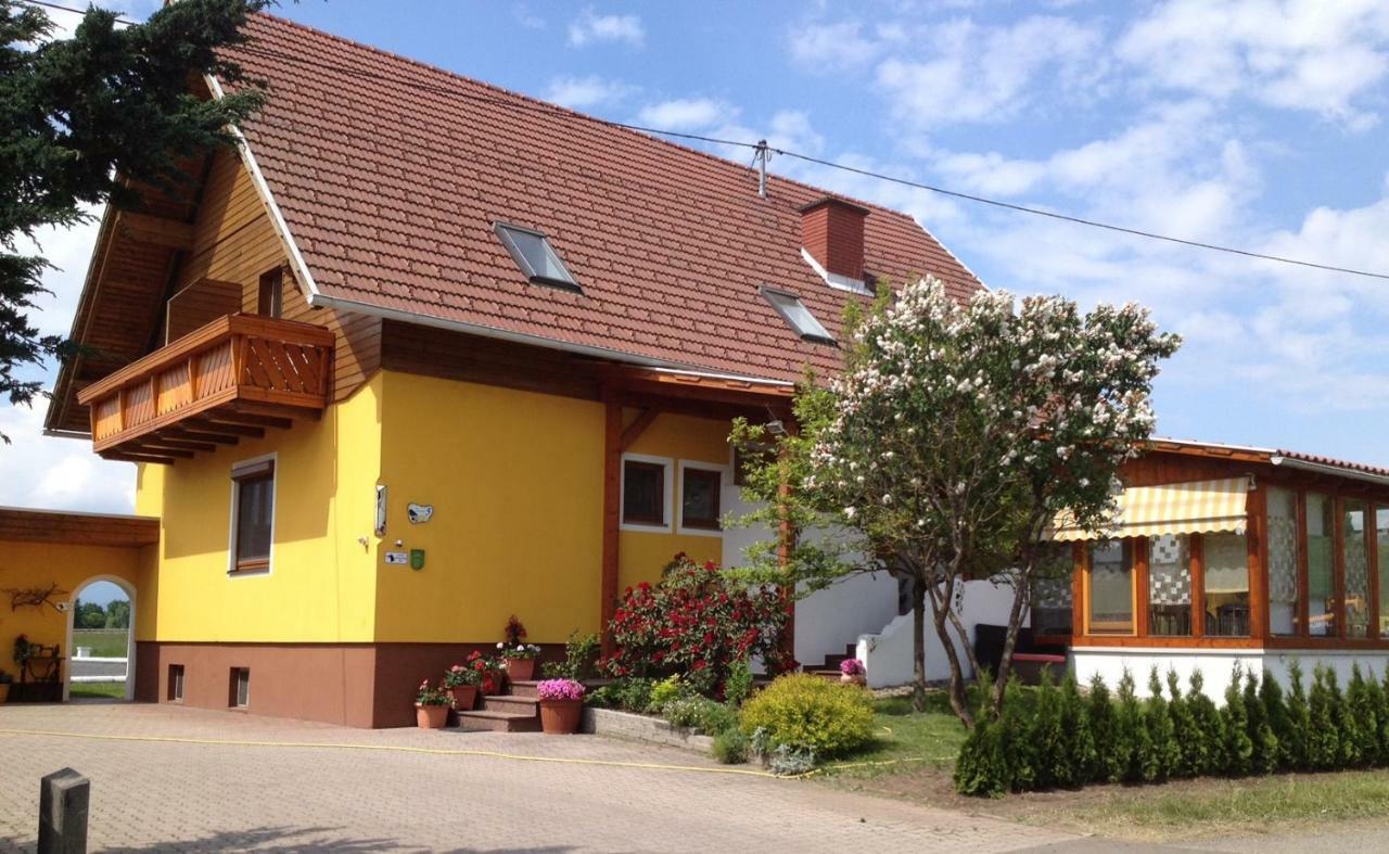 Hotel Hochfellner Spielberg Bei Knittelfeld Exterior foto
